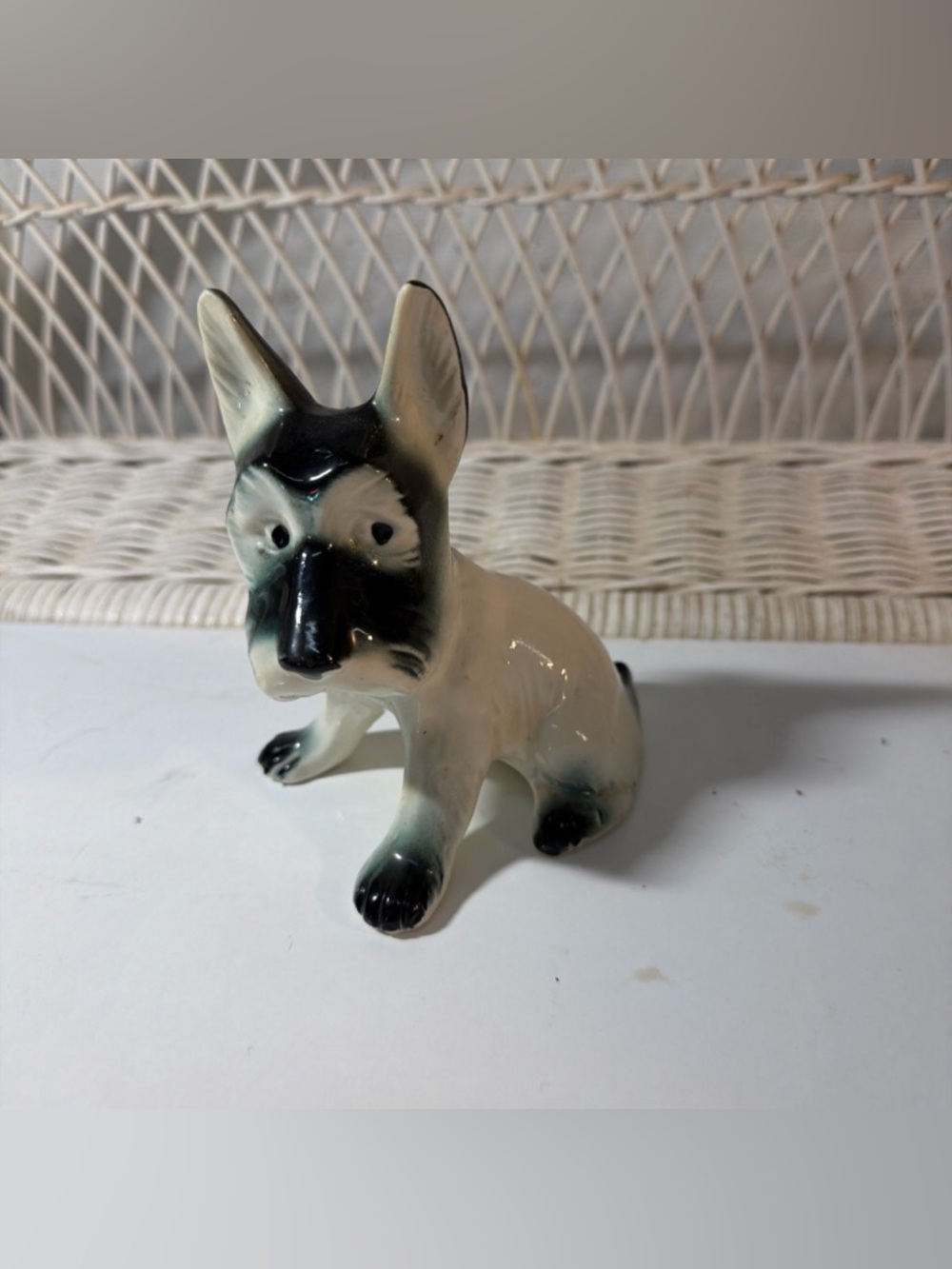 Vintage Terrier Scottie Dog Sitting Ceramic Figurine Miniature Blue/White